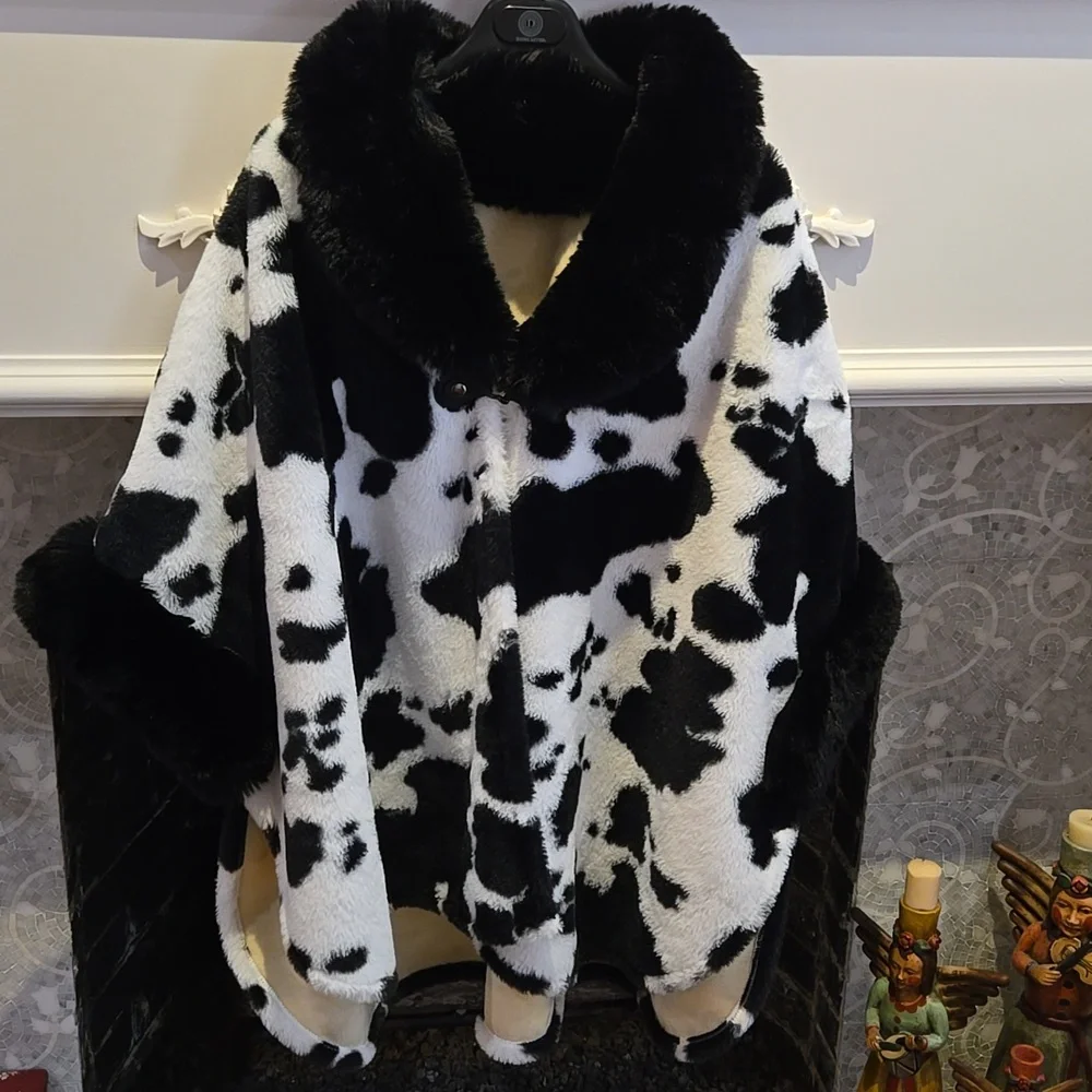 Black And White Faux Fur Cape/Coat With Bat Wing Sleeves